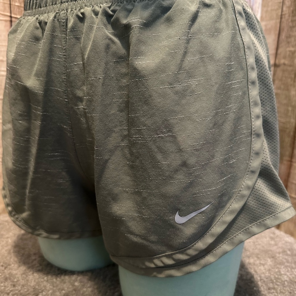 Nike Women's Athletic Shorts in Green/Grey